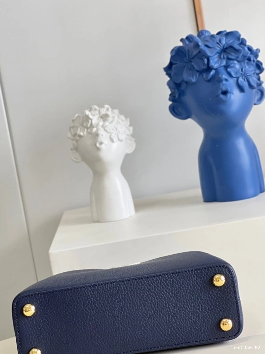 First bag VUITTON CAPUCINES LOUIS BB 0816
